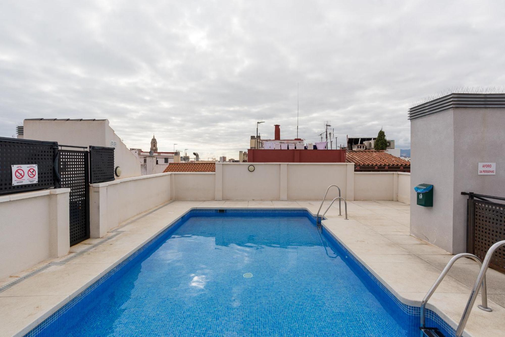 Historic Centre + Rooftop + Parking Apartament Màlaga